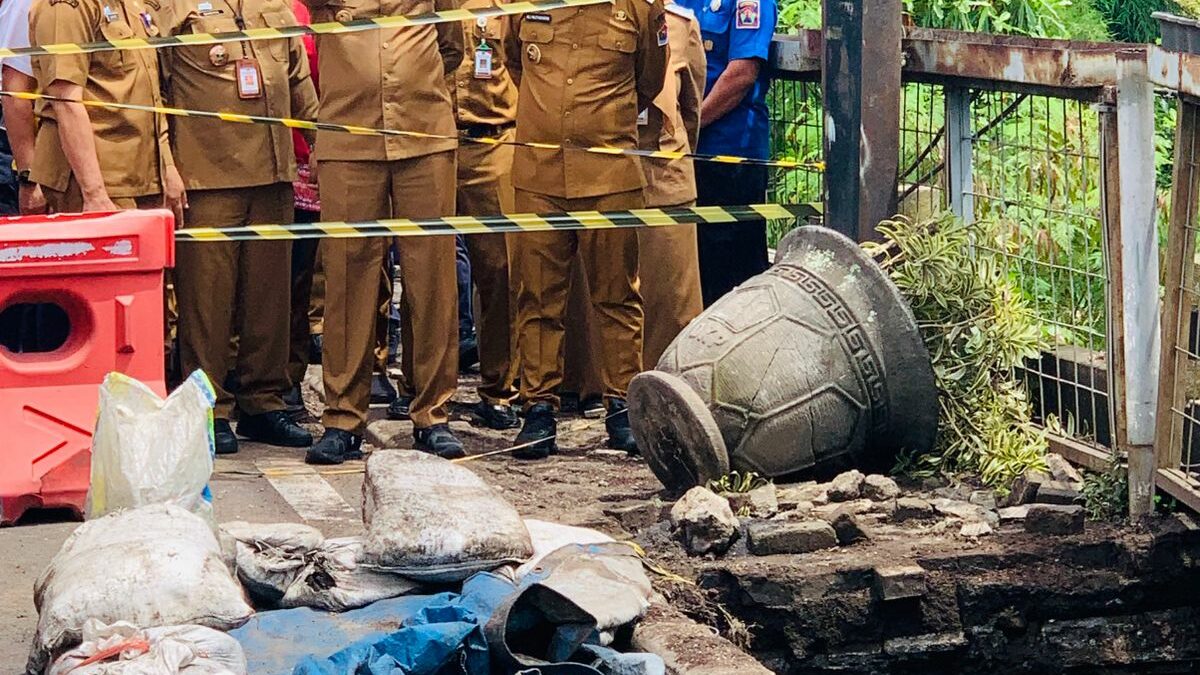 Wali Kota Malang Tinjau Kerusakan Jembatan Brantas, Instruksikan Penanganan Cepat dan Terkoordinasi