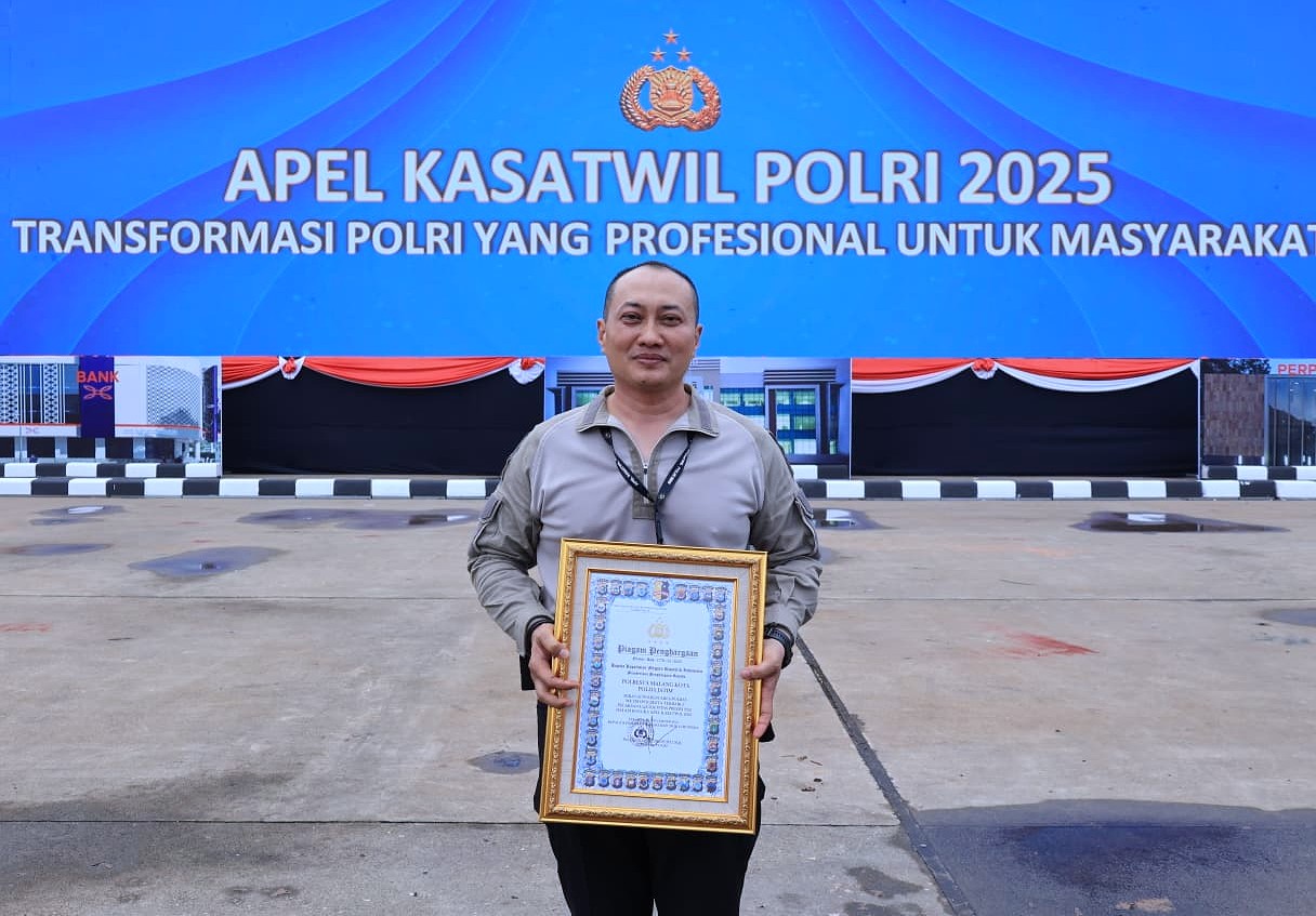 Apel Kasatwil 2025: Polresta Malang Kota Raih Penghargaan Nasional, Sebagai Polresta Terbaik Ke-3 Pelaksana Quick Wins Presisi 2025 Apel Kasatwil 2025: Polresta Malang Kota Raih Penghargaan Nasional, Sebagai Polresta Terbaik Ke-3 Pelaksana Quick Wins Presisi 2025
