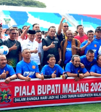 Bupati Malang Buka Turnamen Sepak Bola Bupati Malang Cup 2025 di Stadion Kanjuruhan