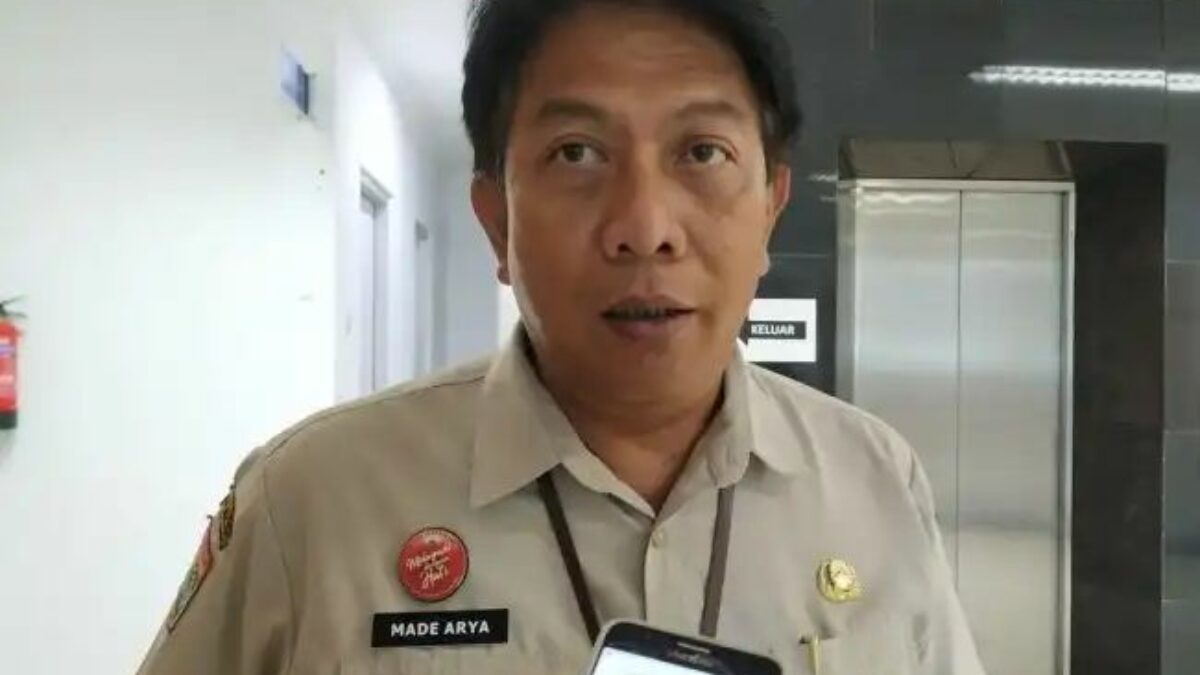 Bapenda Serahkan Laptop untuk 75 Desa Taat Pajak, Realisasi PBB Kabupaten Malang Capai 104 Persen