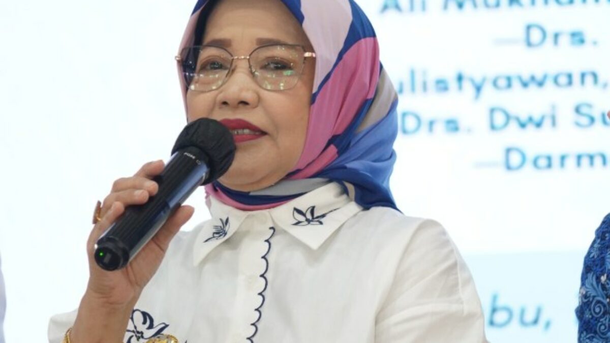 Doa Bersama Guru SD Swasta, Wabup Malang Tegaskan Komitmen Pemkab di Hari Guru Nasional