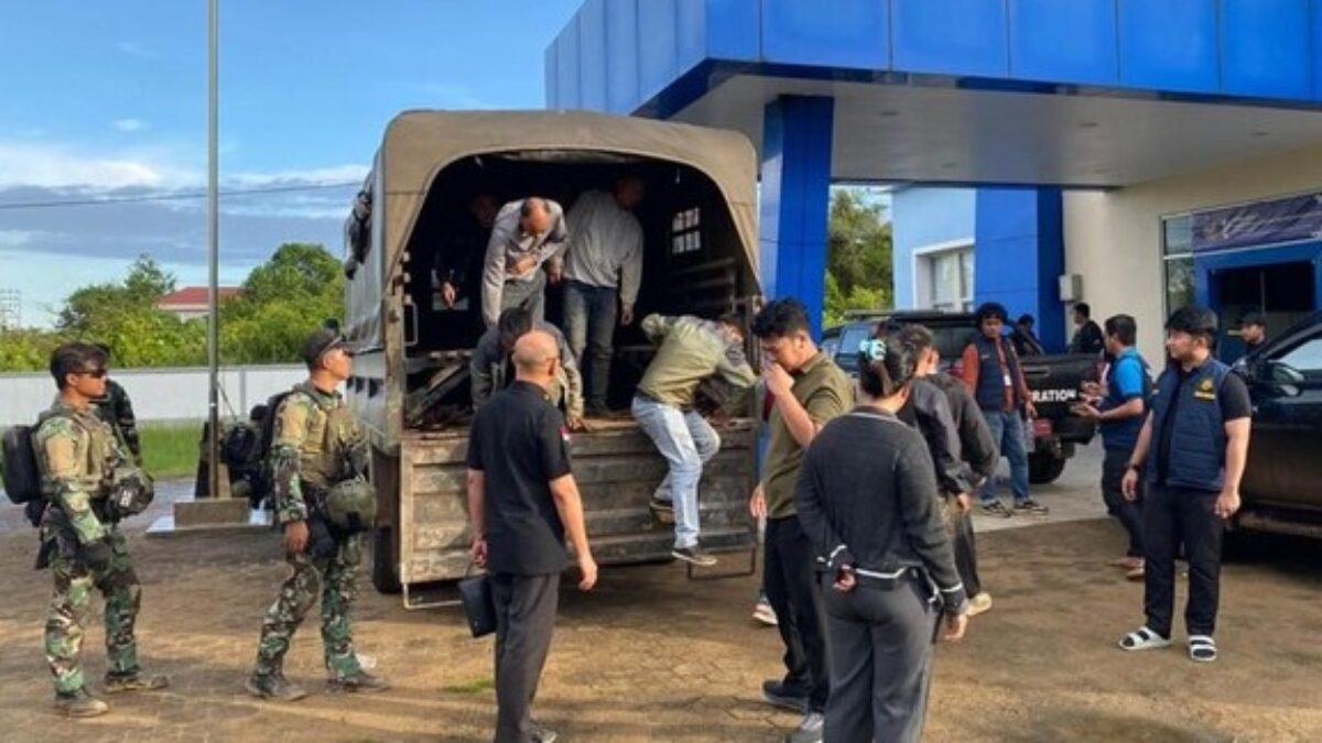 Bentrok WNA China dan TNI di Tambang Ketapang, Imigrasi Amankan 15 Orang