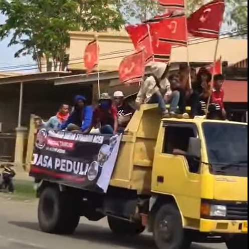Insiden Konvoi Bendera GAM di Aceh Utara, Lima Warga Luka Usai Bentrokan Insiden Konvoi Bendera GAM di Aceh Utara, Lima Warga Luka Usai Bentrokan
