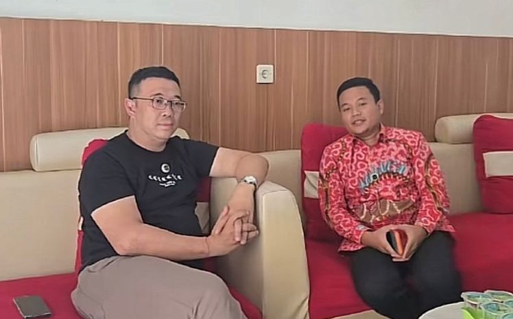 Kasus Pengusiran Nenek Elina Surabaya: Terduga Pelaku Diamankan Polda Jatim Kasus Pengusiran Nenek Elina Surabaya: Terduga Pelaku Diamankan Polda Jatim