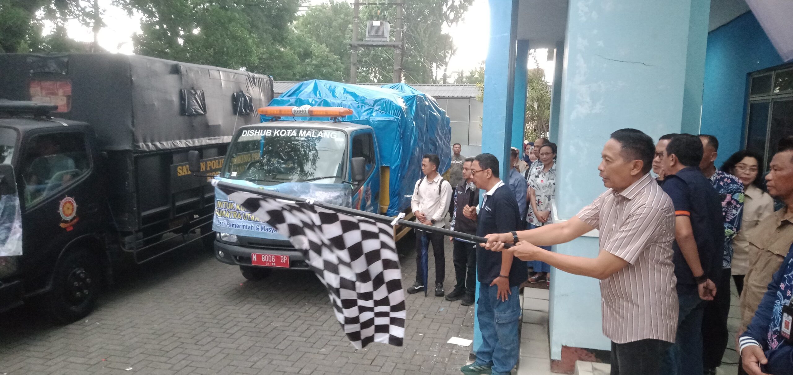 Bantuan Rp1,9 Miliar dari Warga Malang Raya Diberangkatkan untuk Korban Bencana di Aceh, Sumut, dan Sumbar Bantuan Rp1,9 Miliar dari Warga Malang Raya Diberangkatkan untuk Korban Bencana di Aceh, Sumut, dan Sumbar