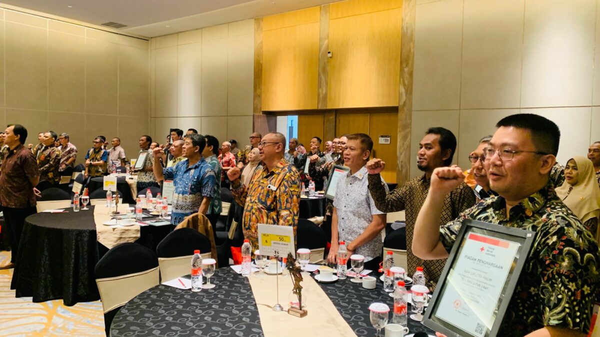 Sebanyak 78 Pendonor 50 Kali untuk Perkuat Ketahanan Stok Darah Dapat Penghargaan