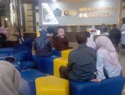 Akhir Tahun, Server Coretax Down Ratusan Warga Padati Kantor Pelayanan Pajak Pratama