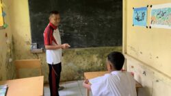 Mengajar Hanya 1 Siswa, Kisah Guru di SD Malang Ini Bikin Haru Mengajar Hanya 1 Siswa, Kisah Guru di SD Malang Ini Bikin Haru
