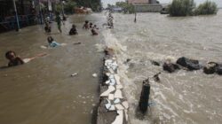 Waspada! Banjir Rob Ancam Pesisir Jatim hingga 23 Desember, Tinggi Air Capai 1,8 Meter