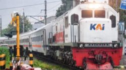 Libur Nataru, Puluhan Ribu Warga Tinggalkan Surabaya dan Malang Naik Kereta