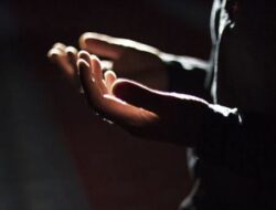 Doa Akhir Tahun dan Awal Tahun: Lengkap Arab, Latin, dan Artinya