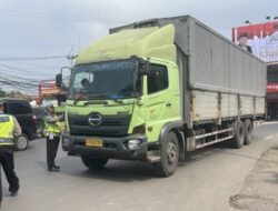 Truk Sumbu Tiga Dilarang Melintas di Malang hingga Awal 2026