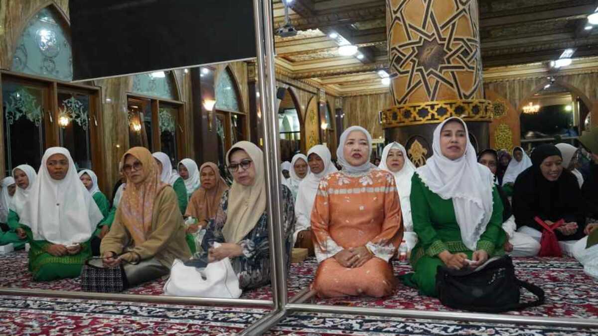 Hadiri Haul Masyayih dan Isra’ Mi’raj di Kota Batu, Wabup Malang Tekankan Peran Ulama dalam Harmoni Sosial