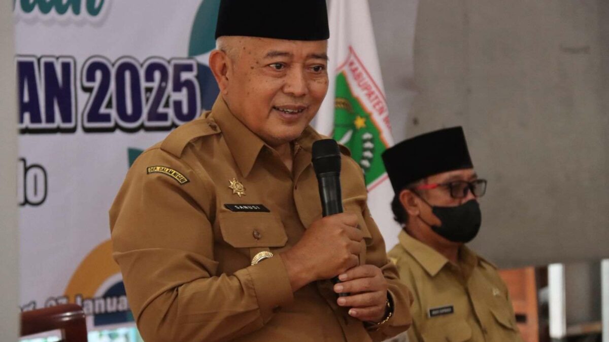 Sertifikat Tanah Retribusi 2025 Diserahkan di Tirtoyudo, Bupati Malang Tekankan Kepastian Hukum