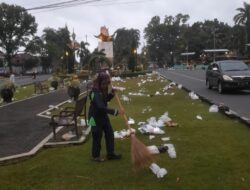 DLH Kota Malang Mengangkut 600 Ton Sampah Pascaperayaan Tahun Baru 2026