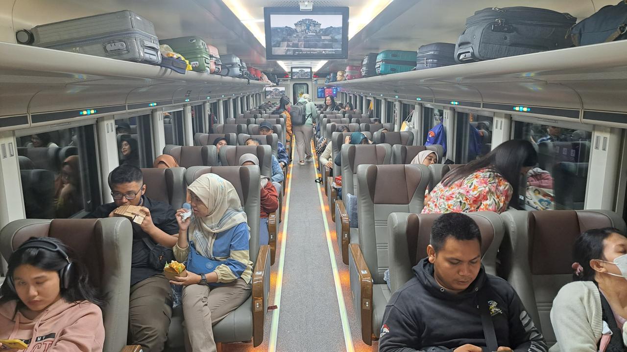 Mulai Sabtu Besok, KA Gajayana Gunakan Rangkaian Eksekutif Stainless Steel Generasi Baru