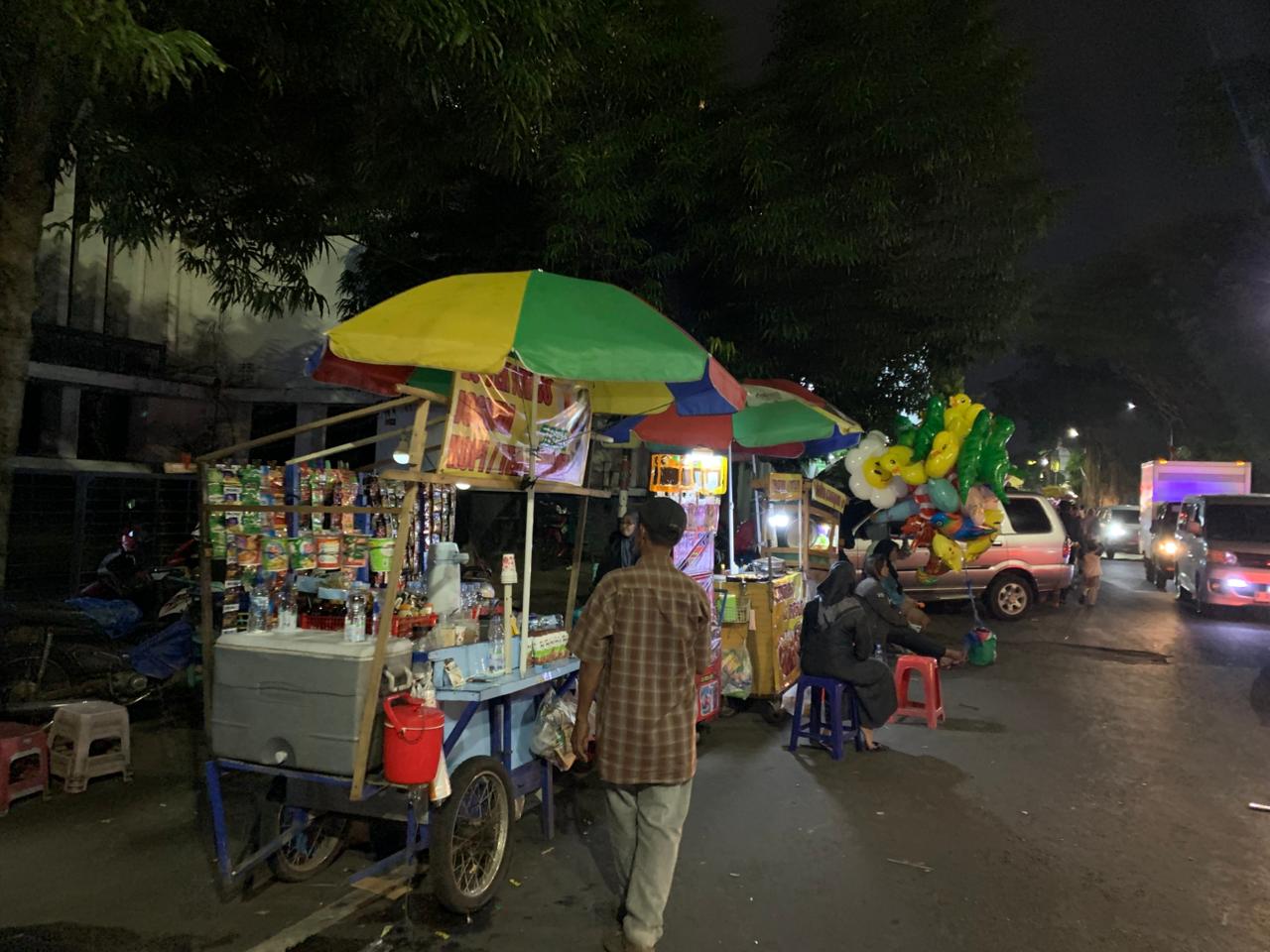 Pemkot Malang Siapkan Penataan PKL dan Parkir Pascarevitalisasi Alun-alun Merdeka Pemkot Malang Siapkan Penataan PKL dan Parkir Pascarevitalisasi Alun-alun Merdeka