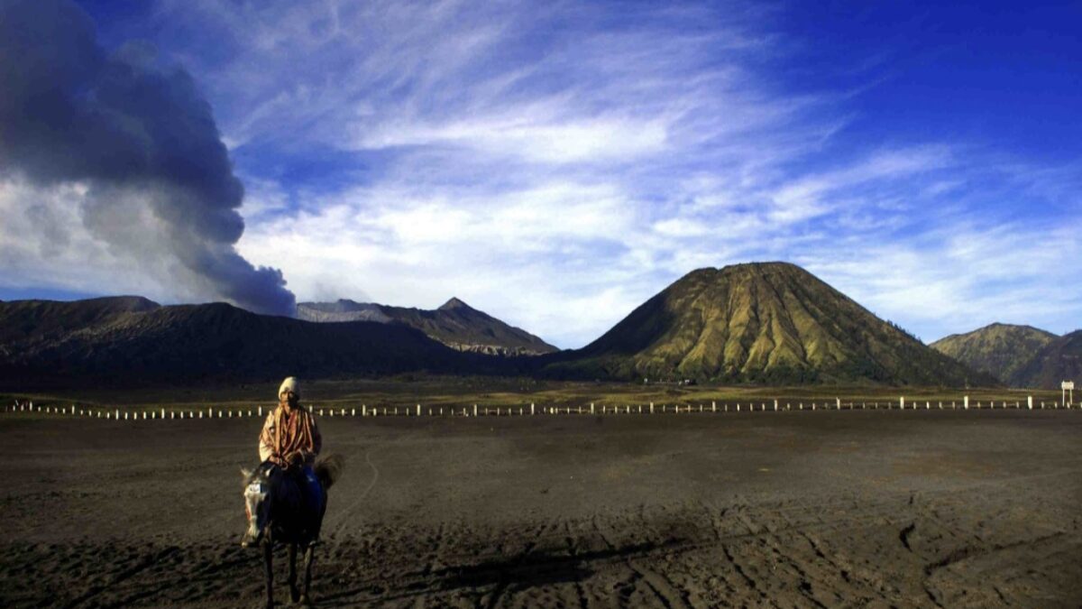 Bromo Libur Total 2 Hari Akhir Pekan Ini, Ada Ritual Sakral Wulan Kapitu