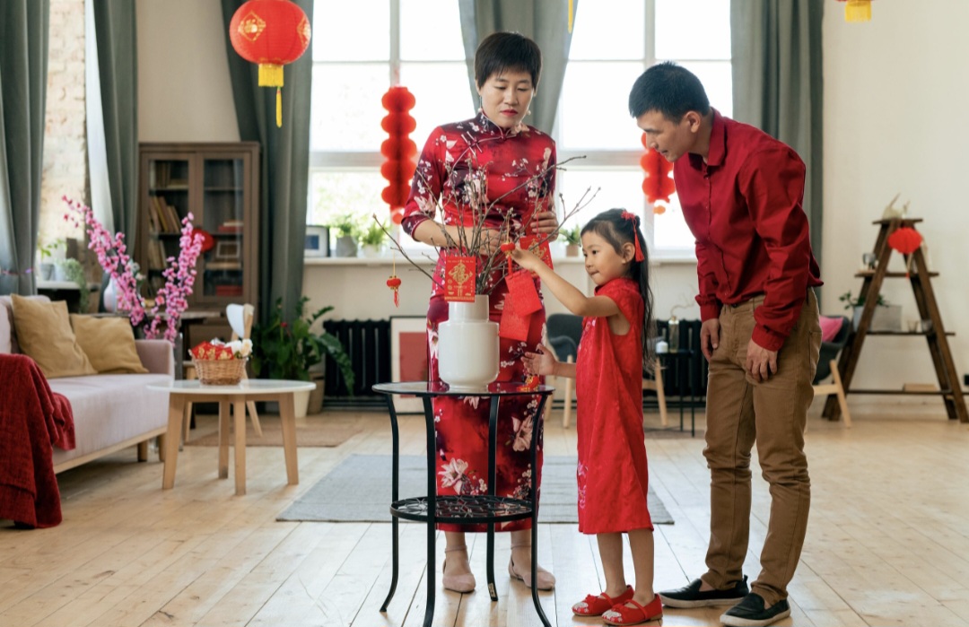 Inspirasi OOTD dan Warna Keberuntungan Imlek 2026