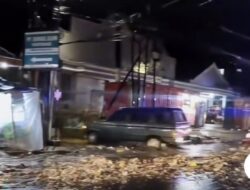Banjir Sampah Pujon Disebabkan TPST Jebol