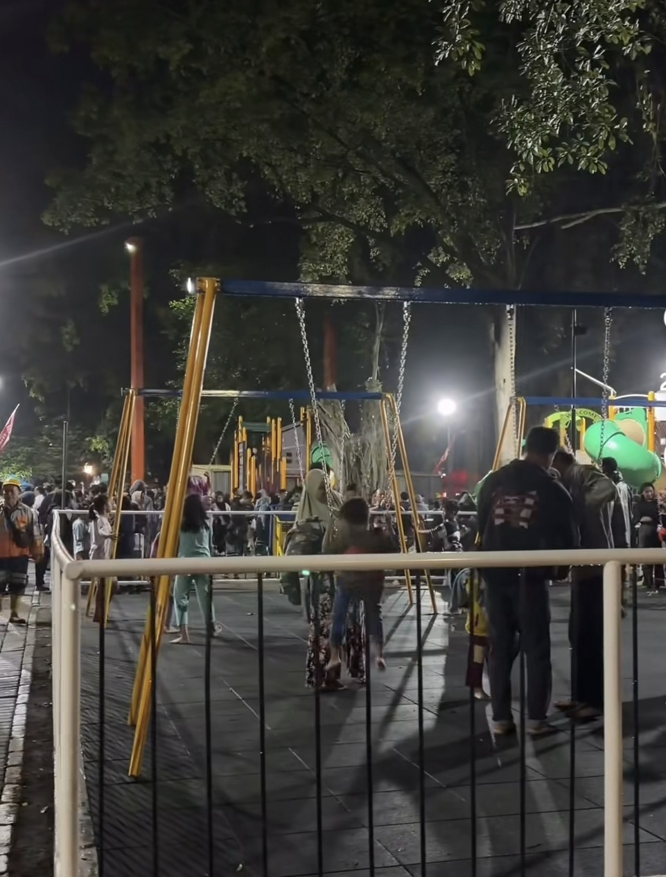 Alun-alun Merdeka Kini Makin Lengkap, Ada Playground hingga Skatepark