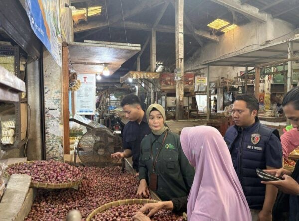 Jelang Ramadan, Bapanas Pastikan Harga Sembako di Pasar Kepanjen Stabil Jelang Ramadan, Bapanas Pastikan Harga Sembako di Pasar Kepanjen Stabil