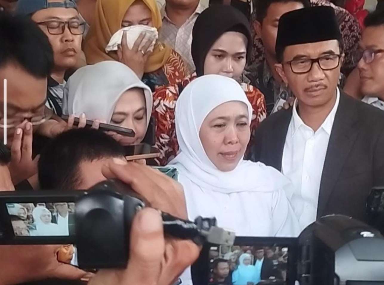 Khofifah Tegaskan “Tidak Ada” Fee Ijon di Sidang Dana Hibah Pokir 2019 Khofifah Tegaskan “Tidak Ada” Fee Ijon di Sidang Dana Hibah Pokir 2019