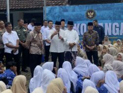 Menko Pangan Zulkifli Hasan Tinjau SPPG dan Rantai Pasok MBG di Kabupaten Malang