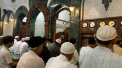 Tarawih Keempat Ramadan, Masjid Agung Jami’ Kota Malang Dipadati Jamaah Luar Kota