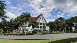 PKB Kota Batu Dirikan Posko Makanan Minuman Gratis di Jalan Ijen