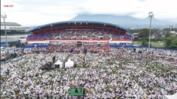 Lautan Putih 107 Ribu Jemaah Padati Gajayana, Mujahadah Kubro NU di Malang Meluber hingga 4 Km
