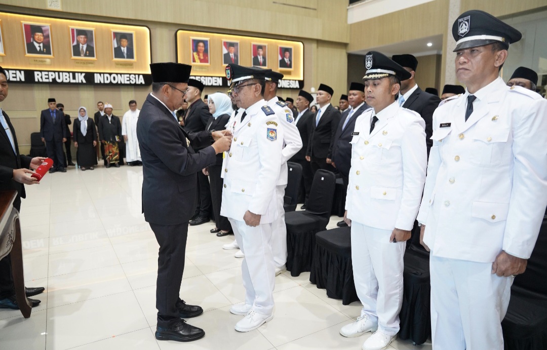 139 Pejabat di Pemkot Batu Dimutasi, Ada Pejabat Administrator hingga Kepsek 139 Pejabat di Pemkot Batu Dimutasi, Ada Pejabat Administrator hingga Kepsek