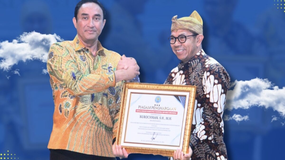 Wali Kota Nurochman dan Desa Bulukerto Harumkan Kota Batu di Ajang BNN RI
