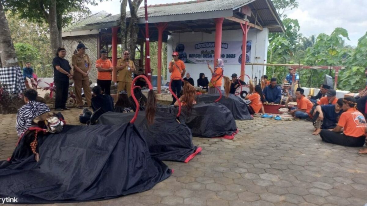 Asal-Usul hingga Keunikan Bantengan Lereng Semeru dan Kolok Goblok yang Jadi WBTb Asal-Usul hingga Keunikan Bantengan Lereng Semeru dan Kolok Goblok yang Jadi WBTb