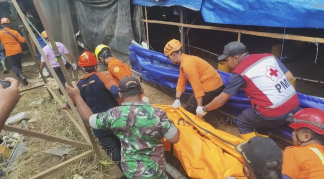 Kronologi Kandang Ayam 2 Lantai di Malang Ambruk, 2 Pekerja Tewas Tertimbun
