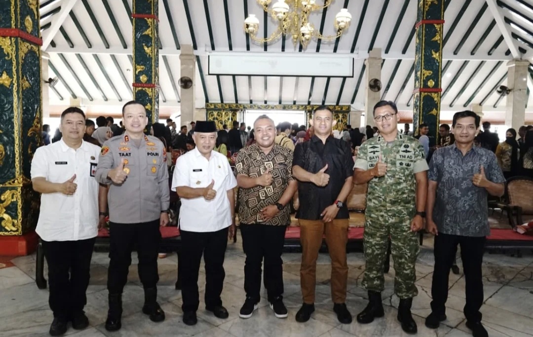 Bupati Malang Kumpulkan SPPG, Minta Tolak Bahan Tak Layak untuk Program MBG Bupati Malang Kumpulkan SPPG, Minta Tolak Bahan Tak Layak untuk Program MBG