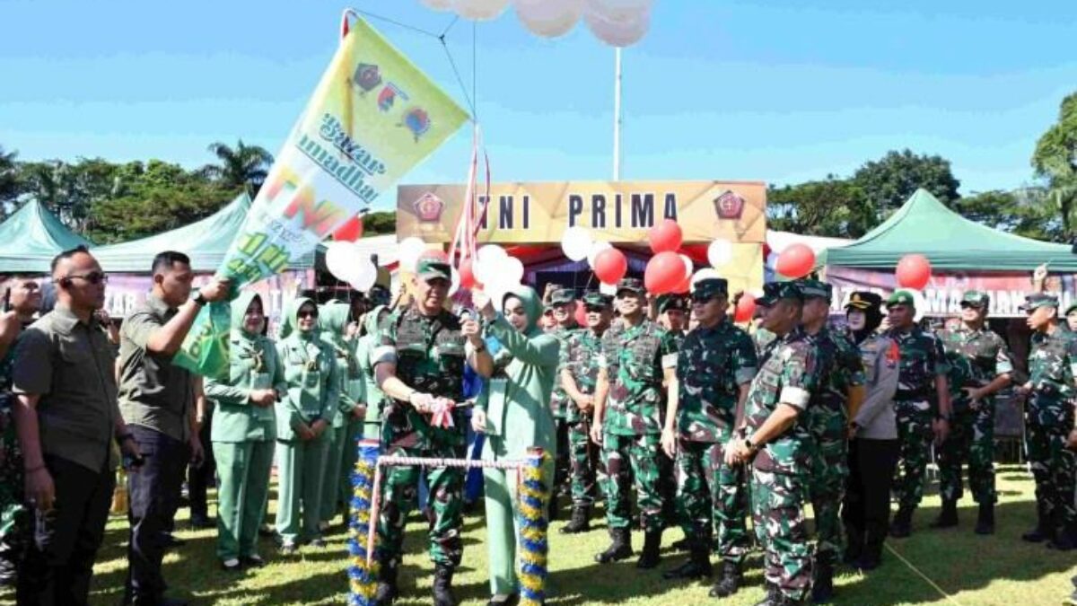 Bazar Murah TNI di Lapangan Rampal Malang Hadirkan 180 Stan Sembako Jelang Lebaran