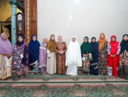 Wabup Malang Lathifah Shohib Gelar Tarawih Keliling Ramadan 1447 H di Karangploso