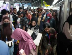 Puncak Arus Mudik Lebaran 2026 di Daop 8 Surabaya Tembus 50 Ribu Penumpang