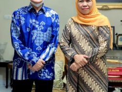 Try Sutrisno Wafat, Gubernur Khofifah Sampaikan Duka Cita Mendalam , Ajak Masyarakat Jatim Kibarkan Bendera Setengah Tiang Dua Hari