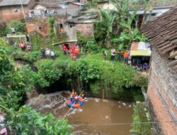 Hanyut Terbawa Arus, Anak 6 Tahun Ditemukan Tidak Bernyawa di Sungai Kasin