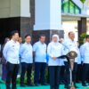 Gubernur Khofifah Pimpin Apel Pagi ASN Pemprov Jatim Pasca Libur Lebaran, Tekankan Kebijakan WFH sebagai Upaya Efisiensi dan Pastikan Kinerja Pelayanan Publik Tetap Maksimal