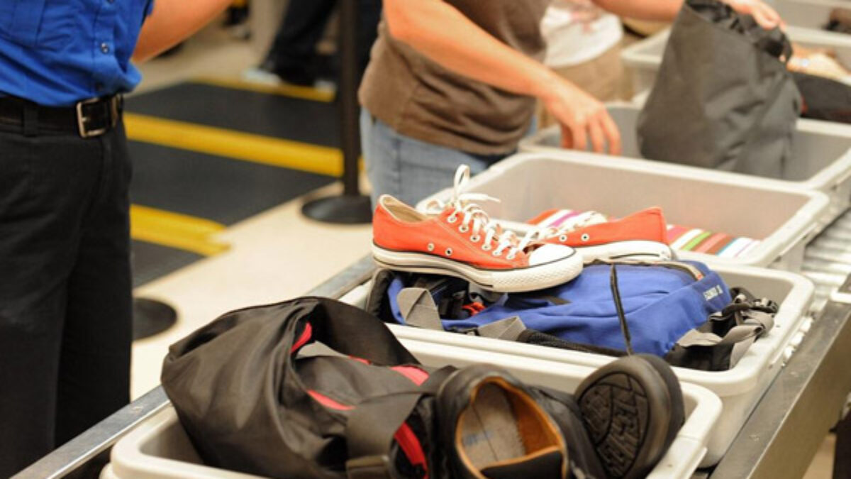 Jangan Sampai Tertahan di Bandara, Ini Aturan Penting Barang Bawaan dari Luar Negeri