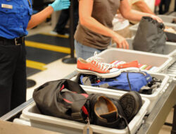 Jangan Sampai Tertahan di Bandara, Ini Aturan Penting Barang Bawaan dari Luar Negeri