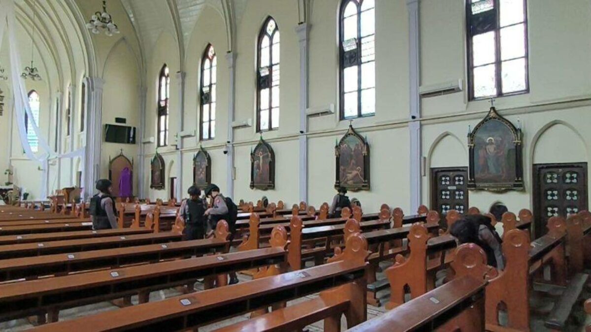 Pengamanan Jumat Agung di Kota Malang, 500 Personel Disiagakan Antisipasi Lonjakan Libur Panjang Pengamanan Jumat Agung di Kota Malang, 500 Personel Disiagakan Antisipasi Lonjakan Libur Panjang