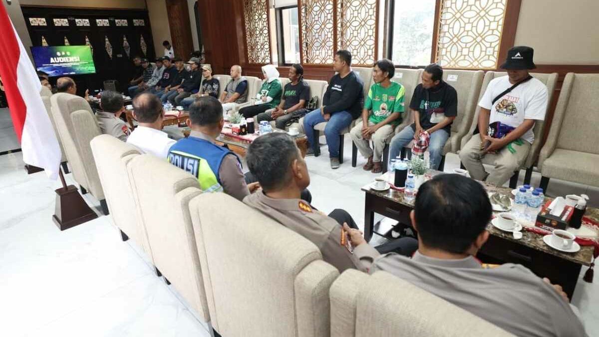 Kapolda Jatim Ultimatum Aremania dan Bonek Jaga Sportivitas Jelang Derbi Arema vs Persebaya