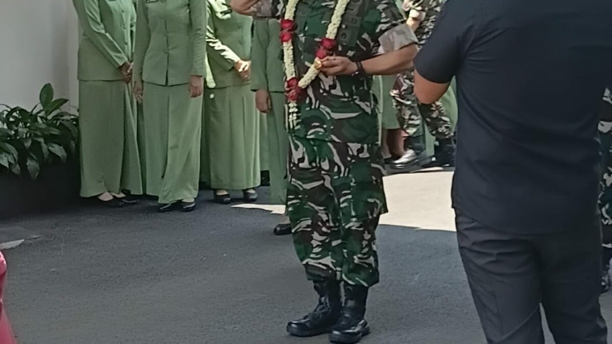 Korem 083/Baladhika Jaya Sambut Danrem Baru dan Lepas Brigjen TNI Kohir