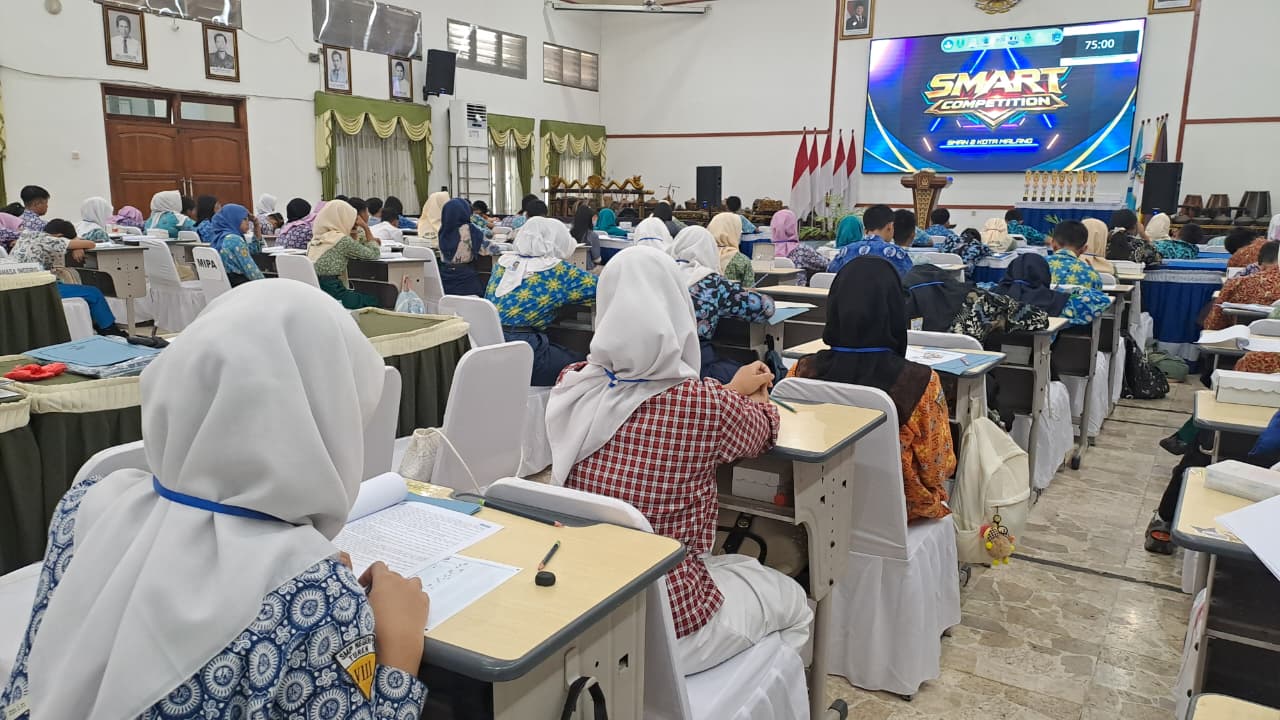 SMA Negeri 2 Kota Malang Menggelar Smart Competition, Ratusan Peserta Antusias