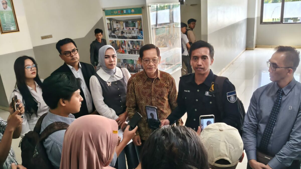 PBH Peradi Malang Tegaskan Etika Profesi Advokat: “Profesionalisme Tanpa Etika Bebas Sayap, Etika Tanpa Profesionalisme Lumpuh” PBH Peradi Malang Tegaskan Etika Profesi Advokat: “Profesionalisme Tanpa Etika Bebas Sayap, Etika Tanpa Profesionalisme Lumpuh”