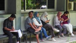 Untaian Doa dan Lelah Orang Tua di Balik UTBK UB 2026